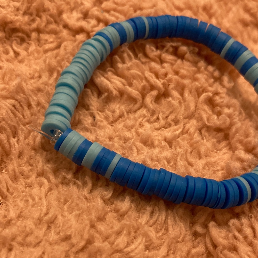 Blue Beaded Bracelet - Picture 3 of 5